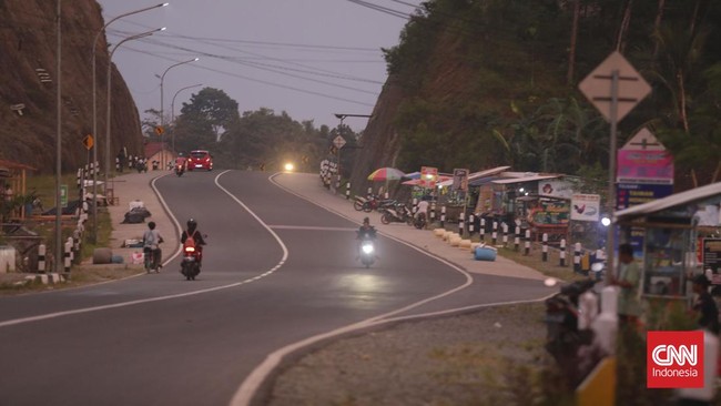 Arus kendaraan di sejumlah pintu masuk ke Yogyakarta pada Jumat (29/4) belum mengalami lonjakan.