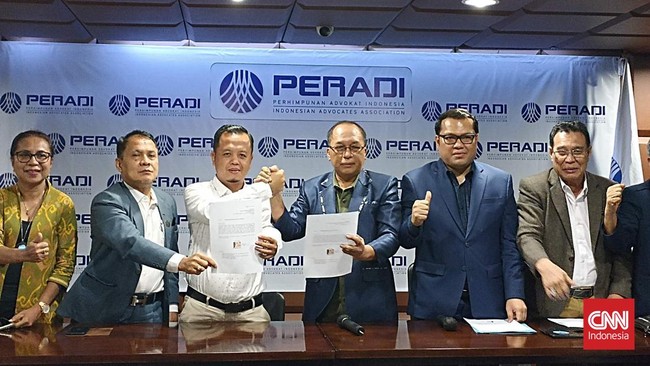 Perhimpunan Advokat Indonesia (Peradi) berdamai dengan orang yang menggugat ke Mahkamah Agung terkait AD/ART organisasi.