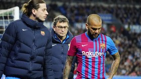 Gawat, 4 Bek Barcelona Cedera Hanya dalam 20 Menit