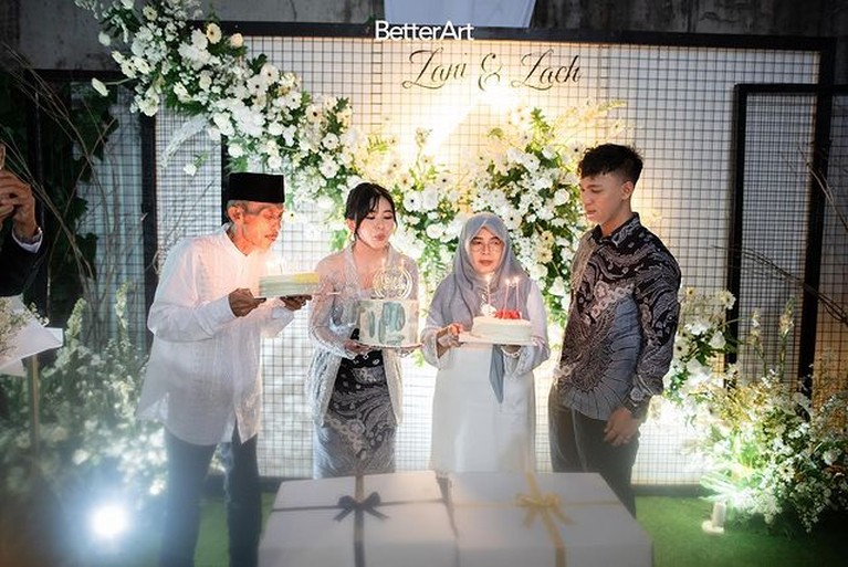 Adinda Azani Adinda Azani