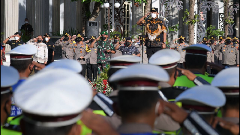 Wali Kota Semarang, Hendrar Prihadi memimpin apel Operasi Ketupat Candi di wilayah Ibu Kota Provinsi Jawa Tengah tahun 2022