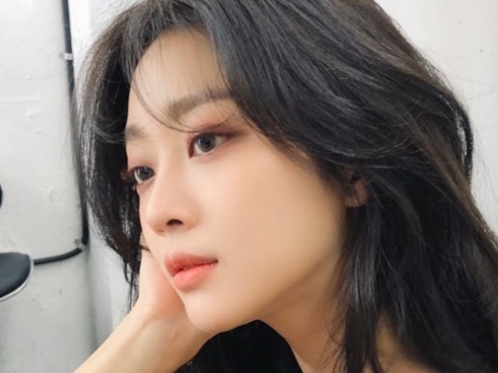Jo Bo Ah sendiri dikenal sebagai aktris spesialis drama fantasi. Peran paling ikonik yang pernah ia mainkan adalah tokoh putri duyung bernama Hani dalam drama The Idle Mermaid (2014)./ foto: instagram.com/xxadoraa