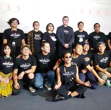 Waktu Bagian Tertawa Bersama 'Srimulat: Hil yang Mustahal'