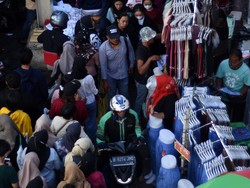 Covid Melandai, Pedagang Tanah Abang Raup Cuan Sampai 100%