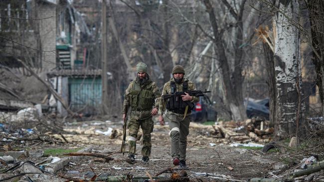 Ukraine surrenders, Russian troops take control of Rubizhne