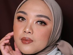 Tika Kusnaedi, Si Tomboy yang Kini Tenar Jadi Makeup Artist