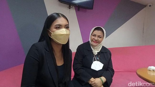 Ungkapan Hati Denada Tentang Sosok Ibunda Emilia Contessa: Jantung Hatiku