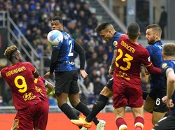 Inter Vs Roma: Nerazzurri Menang 3-1, Gusur Milan dari Puncak Klasemen