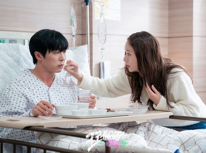 Kisah asmara yang dibangun antara bos dan sekretaris ini sangat menarik perhatian penonton. Apalagi Krystal Jung dan Kim Jae Wook sukses membangun chemistry yang manis./ foto: KBS drama