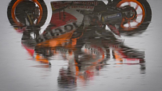 Marc Marquez beruntung penyakit diplopianya tidak kambuh saat mengalami highside dan mendarat dengan kepala duluan di FP3 MotoGP Portugal 2022.