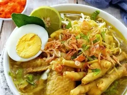 8 Tempat Makan Soto di Solo yang Murah, Porsinya Banyak, dan Terkenal Enak