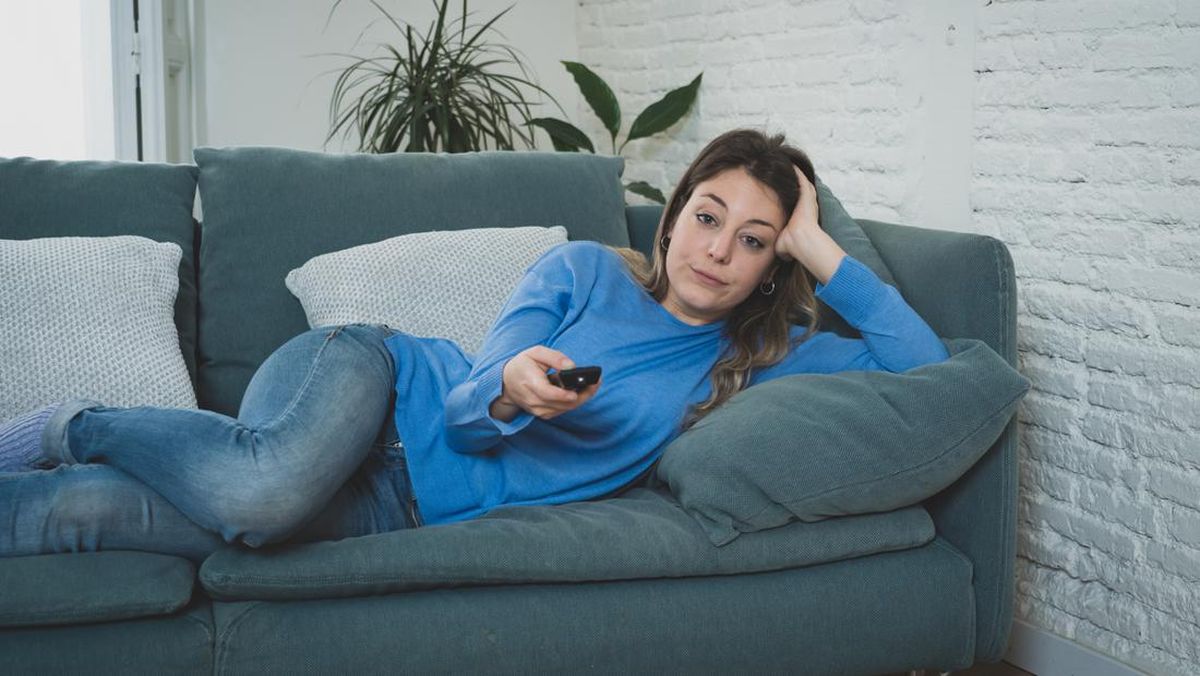 Keseringan Nonton TV Bisa Bikin Otak Menyusut, Benarkah?