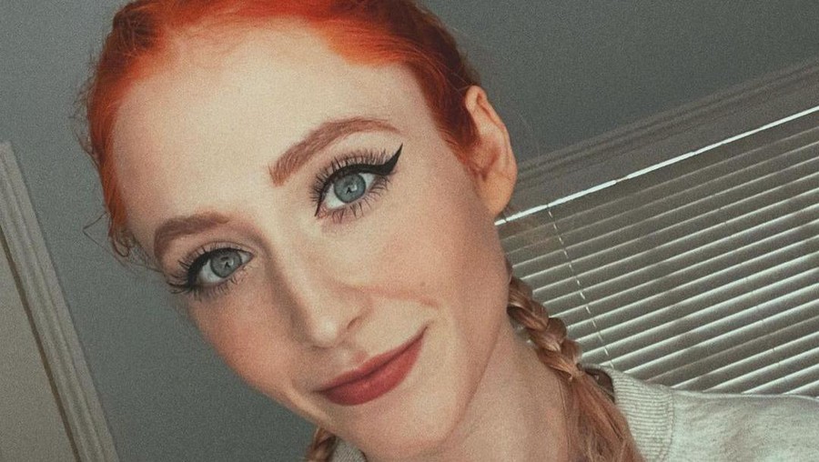 Janet Devlin