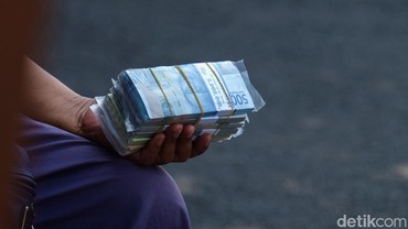 img-title Begini Penjelasan Hukum Menukar Uang untuk Idul Fitri