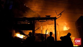 Kebakaran di Gudang Bangladesh, 16 Tewas dan 150 Orang Terluka