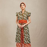 Ingin Tampil Stylish dengan Busana Etnik Saat Halal Bihalal? Intip Koleksi Brand Lokal Ini yuk Beauties!