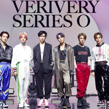 Lirik Lagu Undercover - VERIVERY