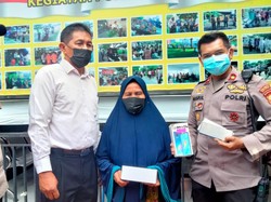 Mengaku Tak Dinafkahi, Ibu di Mataram Curi HP Anaknya