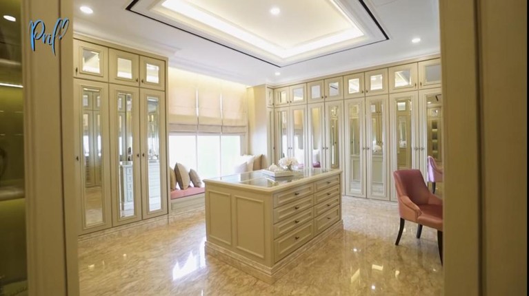 Rumah Prilly Latuconsina Rumah Prilly Latuconsina