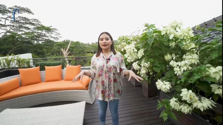 Rumah Prilly Latuconsina Rumah Prilly Latuconsina