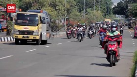 VIDEO: Pemudik Bermotor Mulai Padati Jalur Pantura Cirebon