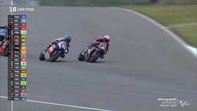 VIDEO: Duel yang Bikin Alex Marquez Disebut Gila oleh Espargaro