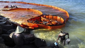 Pertamina Buka Suara soal Tumpahan Minyak di Pantai Lhokseumawe Aceh