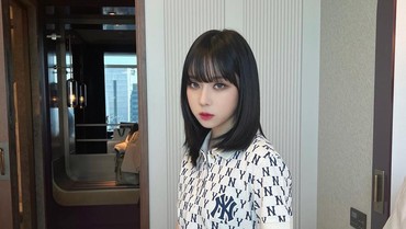 img-title Ada Memar di Tangan Kanan, Kesehatan Winter aespa Bikin Fans Khawatir
