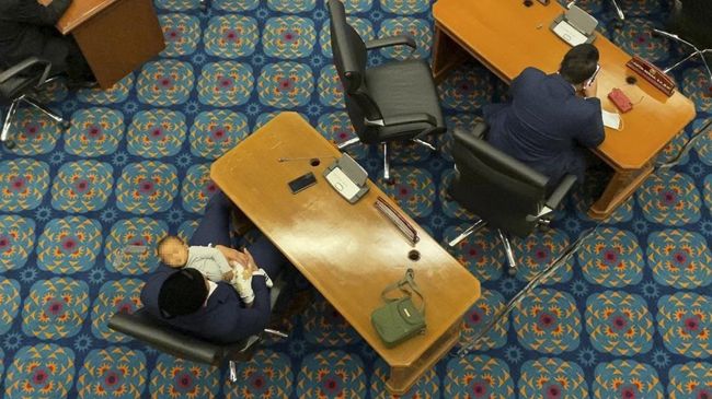 PSI DKI Klaim Kemelut dengan DPP Hanya Beda Gaya Komunikasi Ketua Fraksi PSI DPRD DKI Jakarta Anggara Wicitra Sastroamidjojo mengklaim tak pernah ada masalah antara DPW PSI DKI Jakarta dengan DPP.