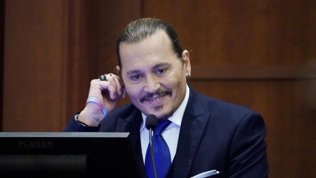 Johnny Depp menyinggung film Aquaman yang dibintangi Amber Heard dalam sidang lanjutan kasus pencemaran nama baik