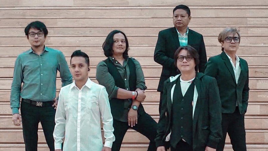 Lirik Lagu Gadis Malam - Java Jive