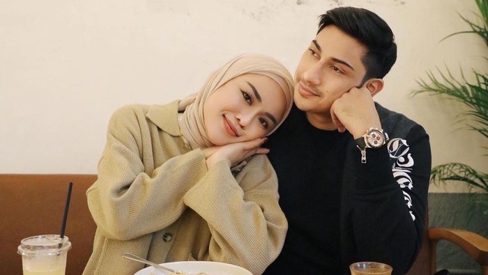 4 Fakta Pernikahan Medina Zein dan Lukman Azhari, dari KDRT sampai Perselingkuhan!