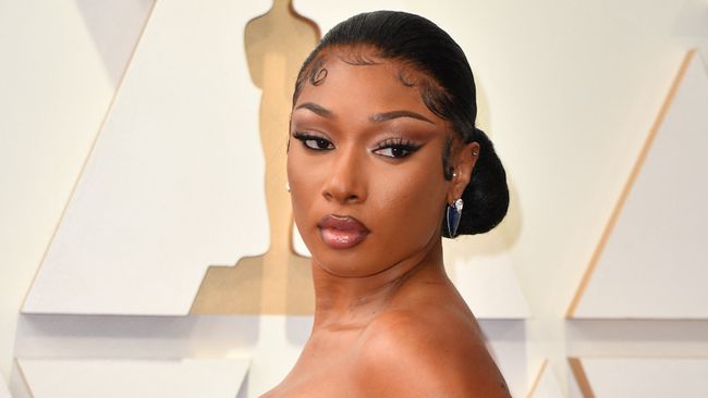 Megan Thee Stallion Menangis Kenang Jadi Korban Penembakan