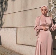 5 Model Gamis yang Harus Banget Kamu Punya, Anggun dan Hype Abis!