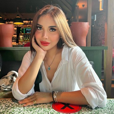 Unggahan Perpisahan Millendaru yang Bikin Overthinking