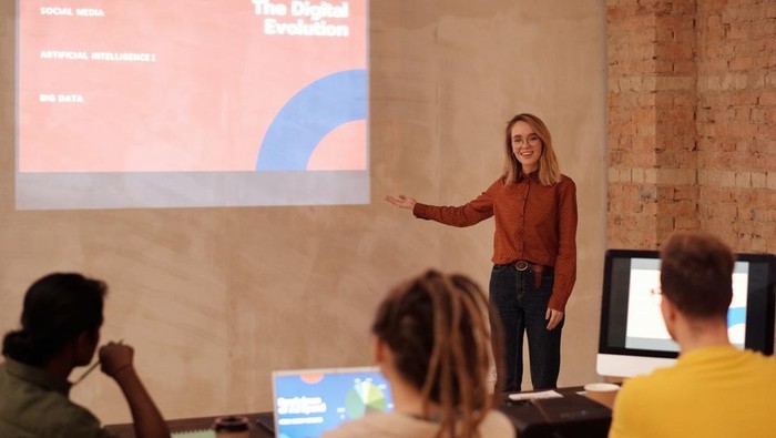 5 Cara Ampuh untuk Belajar dan Mempraktikkan Public Speaking, Coba yuk, Beauties! 5 Cara Ampuh untuk Belajar dan Mempraktikkan Public Speaking, Coba yuk, Beauties!