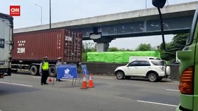 VIDEO: Efek Uji Coba Ganjil Genap, Tol Jakarta-Cikampek Tersendat
