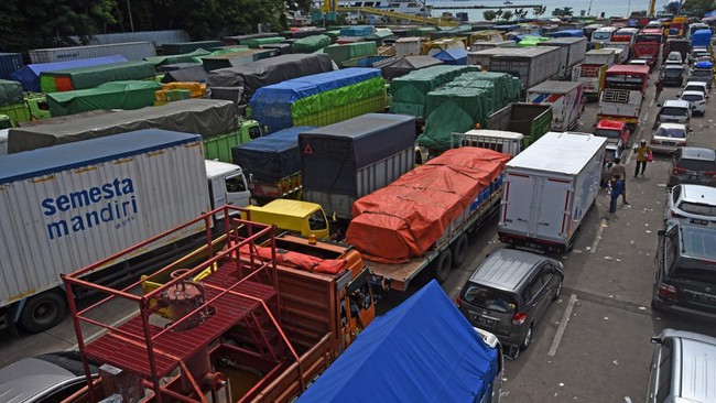 Pembatasan angkutan barang saat arus mudik lebaran 2024 digelar Jumat (5/4/2024) pukul 09.00 sampai Selasa (16/4/2024) pukul 08.00 waktu setempat