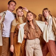 5 Zodiak Paling Fashionable, Mereka Harus Tampil Gorgeous saat Lebaran!