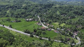 Melihat Perkembangan Pembangunan 5 Ruas Jalan Pantai Selatan Jawa