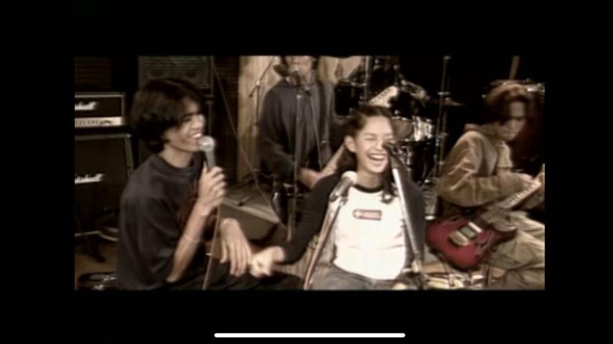 Dian Sastro dan Duta Sheila On 7