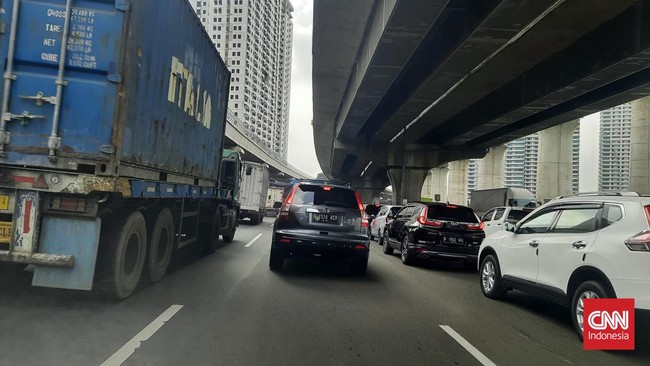 Polda Metro Jaya menanggapi keinginan komunitas motor gede (Moge) yang ingin diberi akses Jalan Tol agar touring tidak membuat kemacetan di jalan biasa.