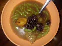 Toge Panyabungan, Es Cendol Ragam Isian Khas Mandailing yang Nikmat