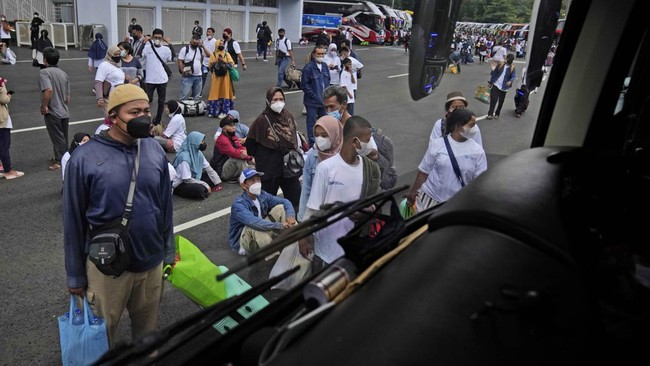 Dinas Perhubungan DKI Jakarta masih membutuhkan 12 bus tambahan untuk program mudik gratis Lebaran 2023.