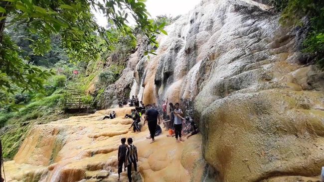 Meski kota kecil, namun Purwokerto menyimpan banyak destinasi wisata menarik. Berikut rekomendasi wisata di Purwokerto saat libur Lebaran.