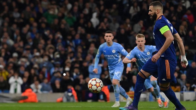 Legenda Manchester United Rio Ferdinand menyebut Real Madrid masih 'bernapas' meski kalah di leg pertama semifinal Liga Champions.