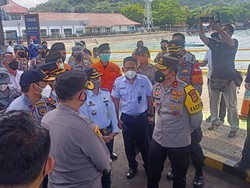 Cek Pelabuhan Padangbai, Kapolda Bali Ingatkan Kelaiklautan Kapal