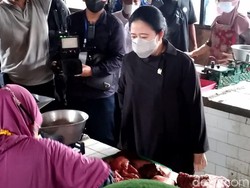 Puan Maharani Belanja di Karanganyar, Begini Beragam Respons Pedagang