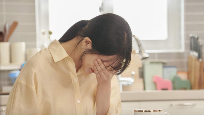 Shin Min Ah di Drama Korea Our Blues