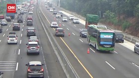 VIDEO: H-5, Tol Cikampek Macet 7 KM, Penerapan Ganjil-Genap Dibatalkan